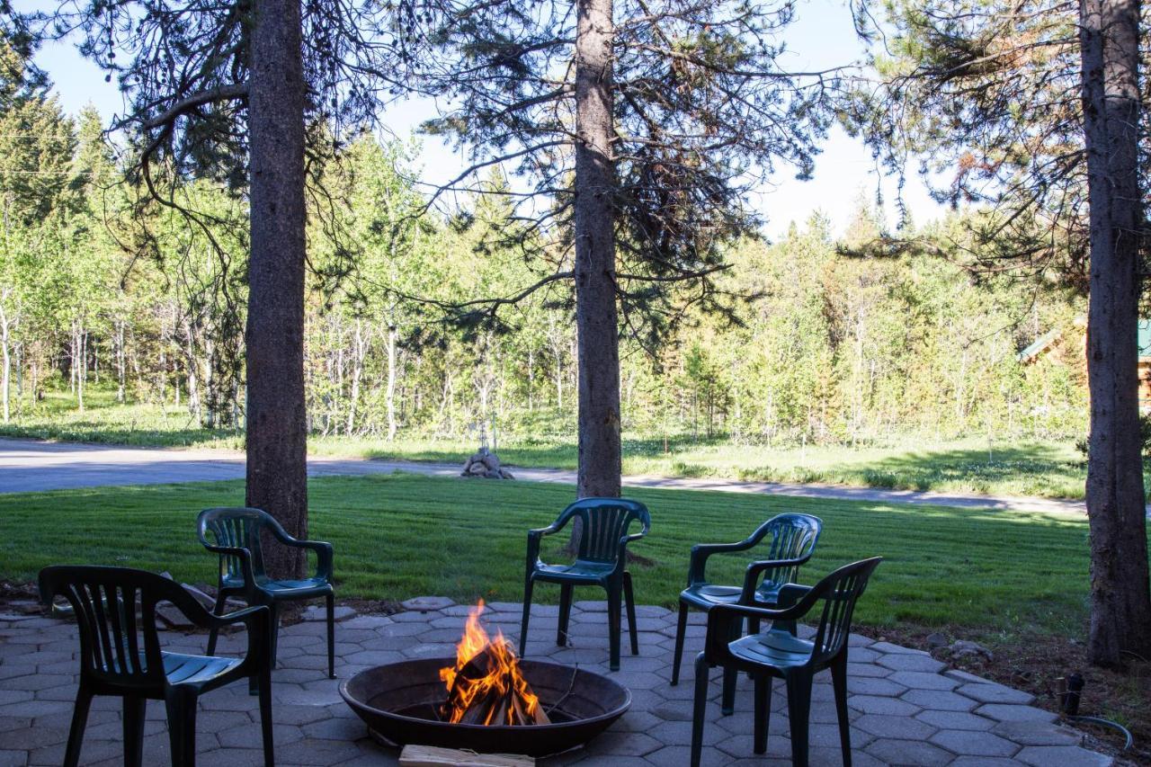 איילנד פארק Lumberjack Lodge By Kabino Hot Tub Fire Pit Satellite Wifi Grill Large Porch מראה חיצוני תמונה