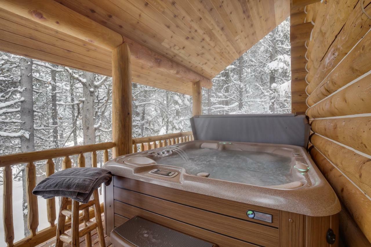 איילנד פארק Lumberjack Lodge By Kabino Hot Tub Fire Pit Satellite Wifi Grill Large Porch מראה חיצוני תמונה